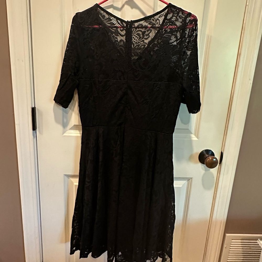 Amazon small Black lace dress short sleeve